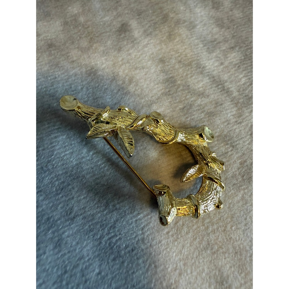 Sarah Coventry Vintage Gold Tone Textured Branch Leaf Bamboo Brooch Pin - Picture 6 of 6